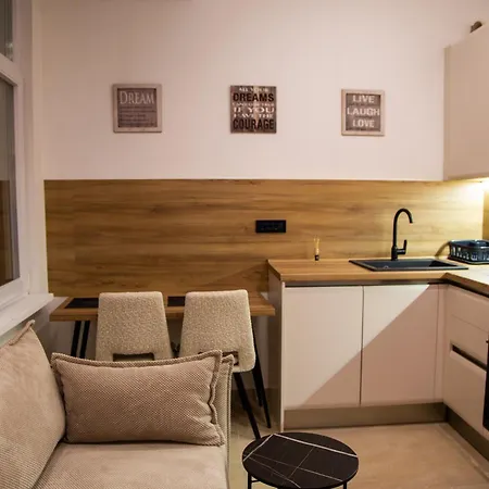 Stone Bridge Apartament